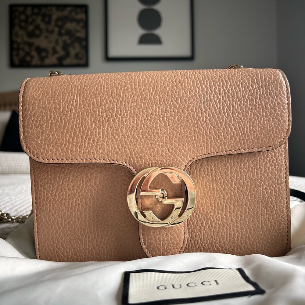 Gucci Crossbody/Shoulder Bag with Gold Chain - Picture 3 of 16